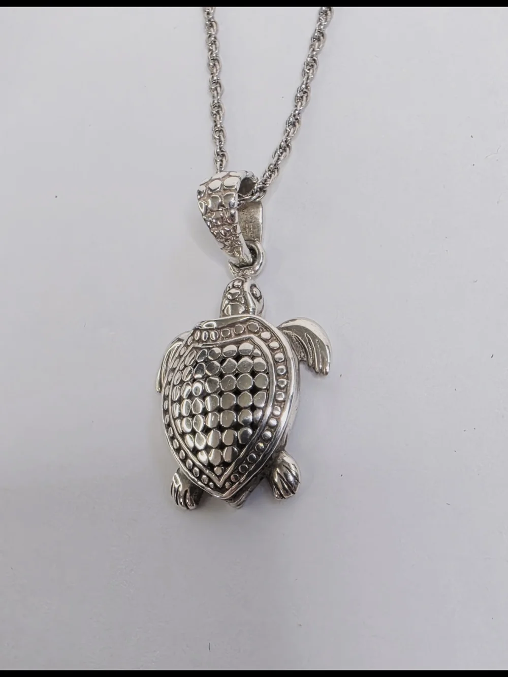 ATI Solid Sterling Silver Turtle Pendant Necklace - Picture 2 of 8